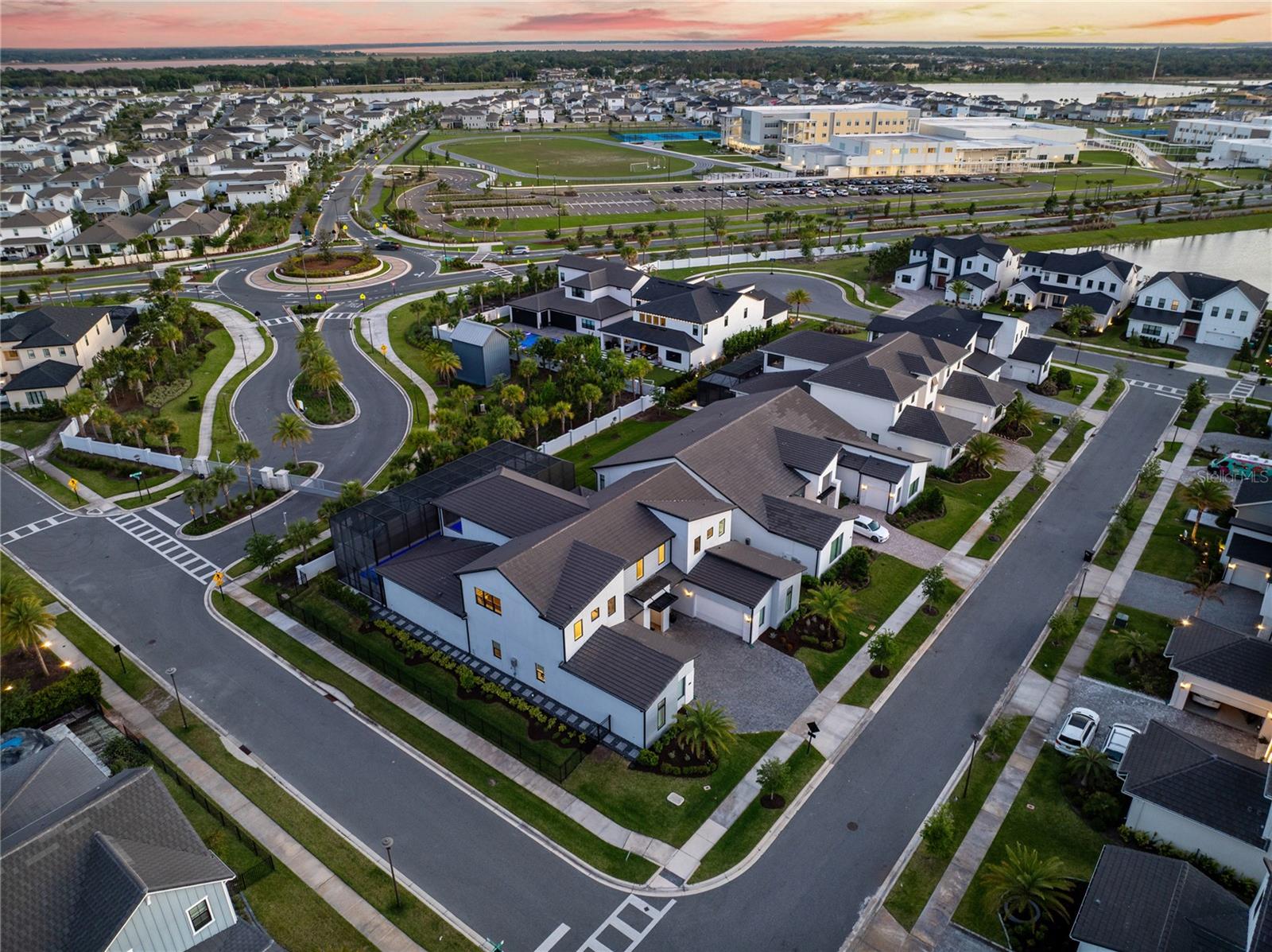 LAUREL POINTE LAKE NONA - Residential