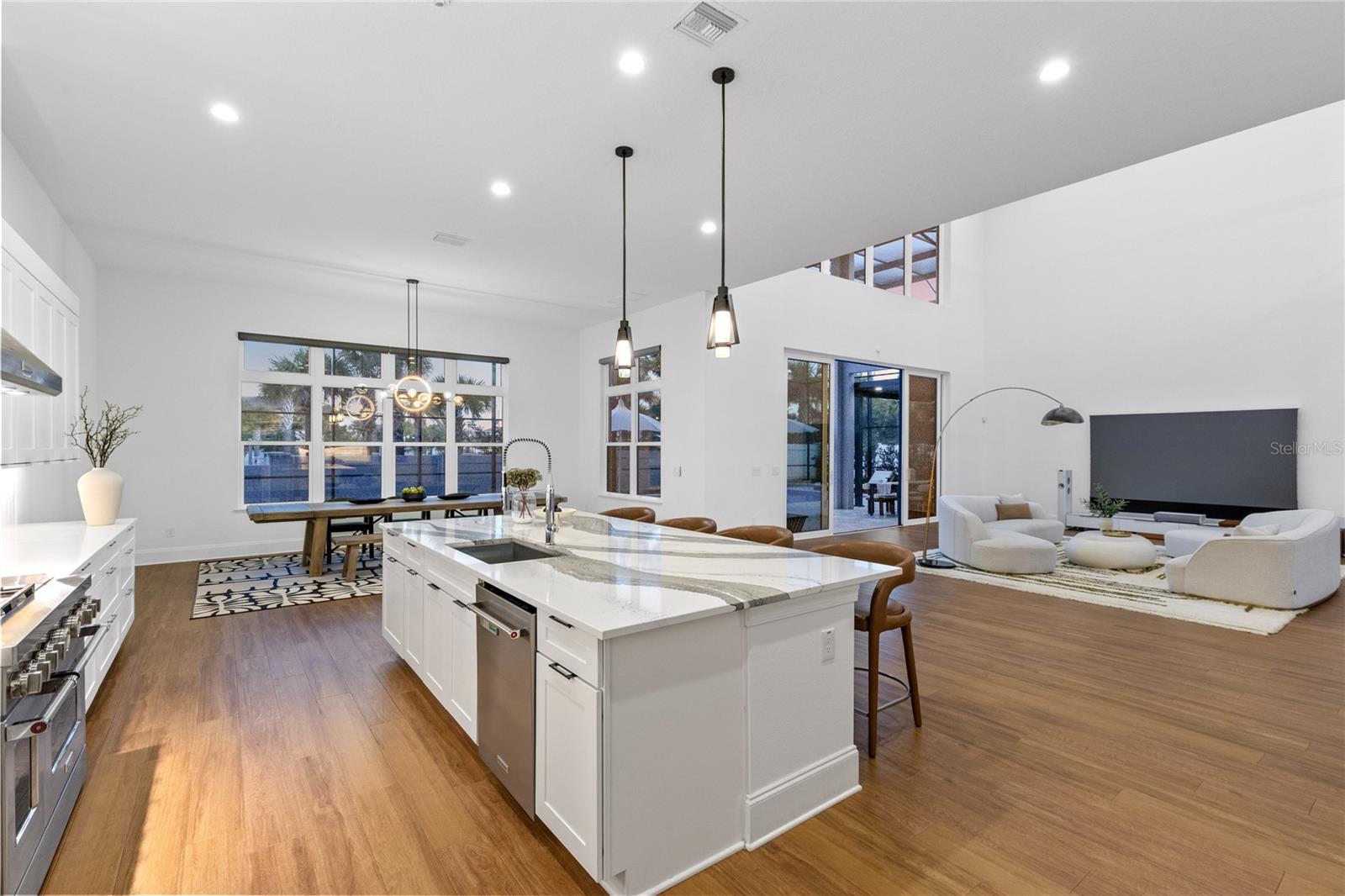 LAUREL POINTE LAKE NONA - Residential