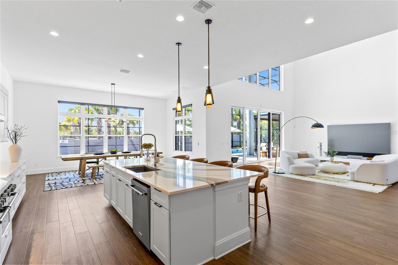 LAUREL POINTE LAKE NONA - Residential