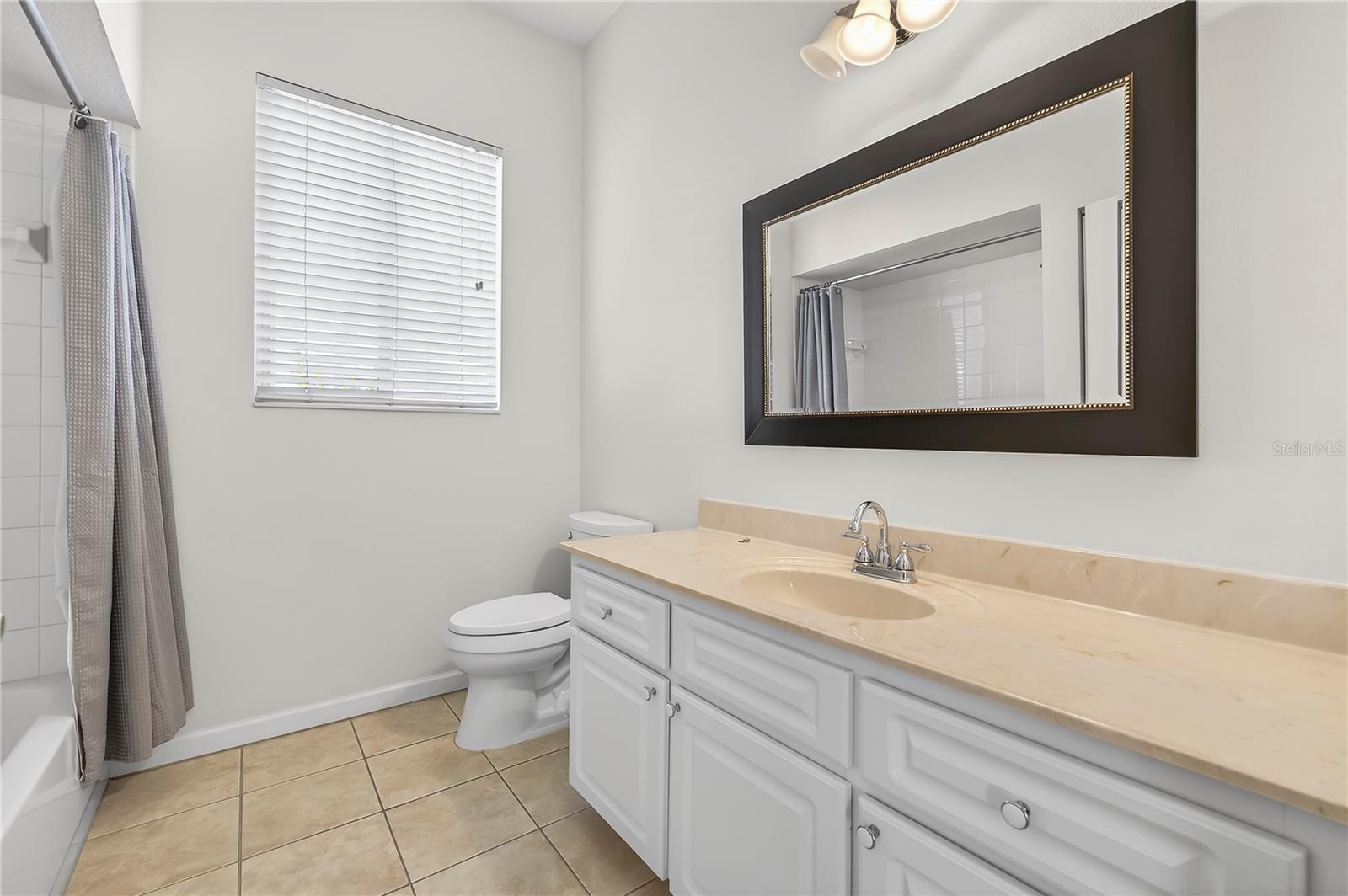 OCALA PALMS 08 - Residential