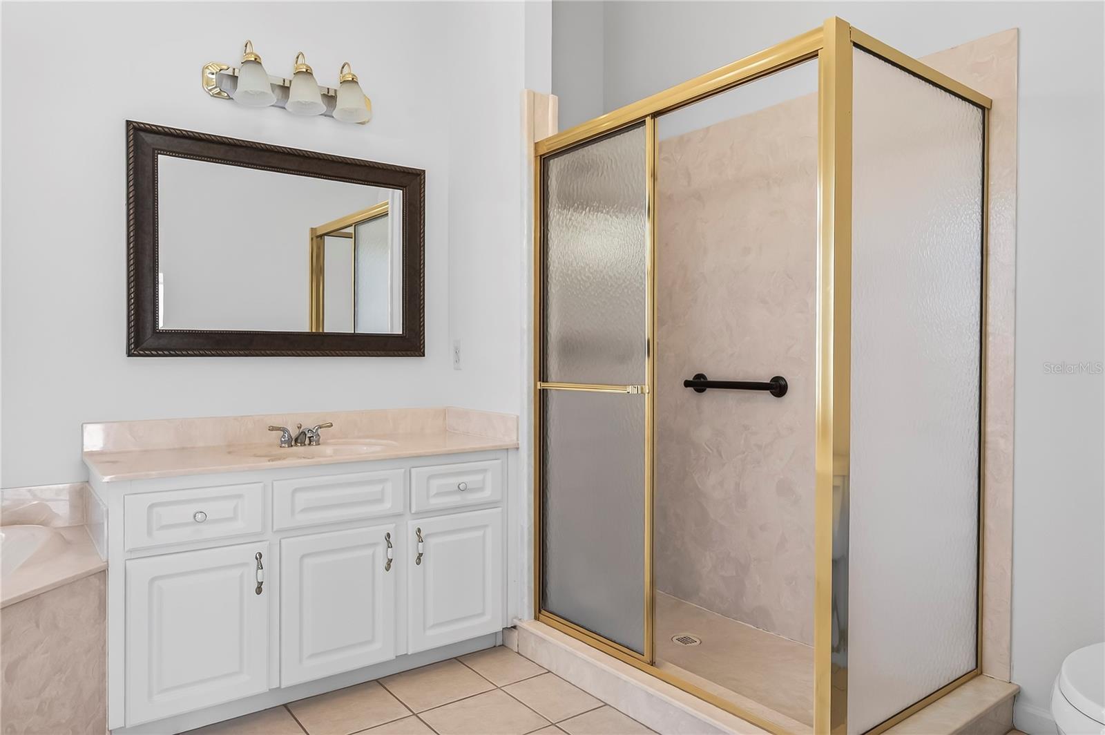 OCALA PALMS 08 - Residential