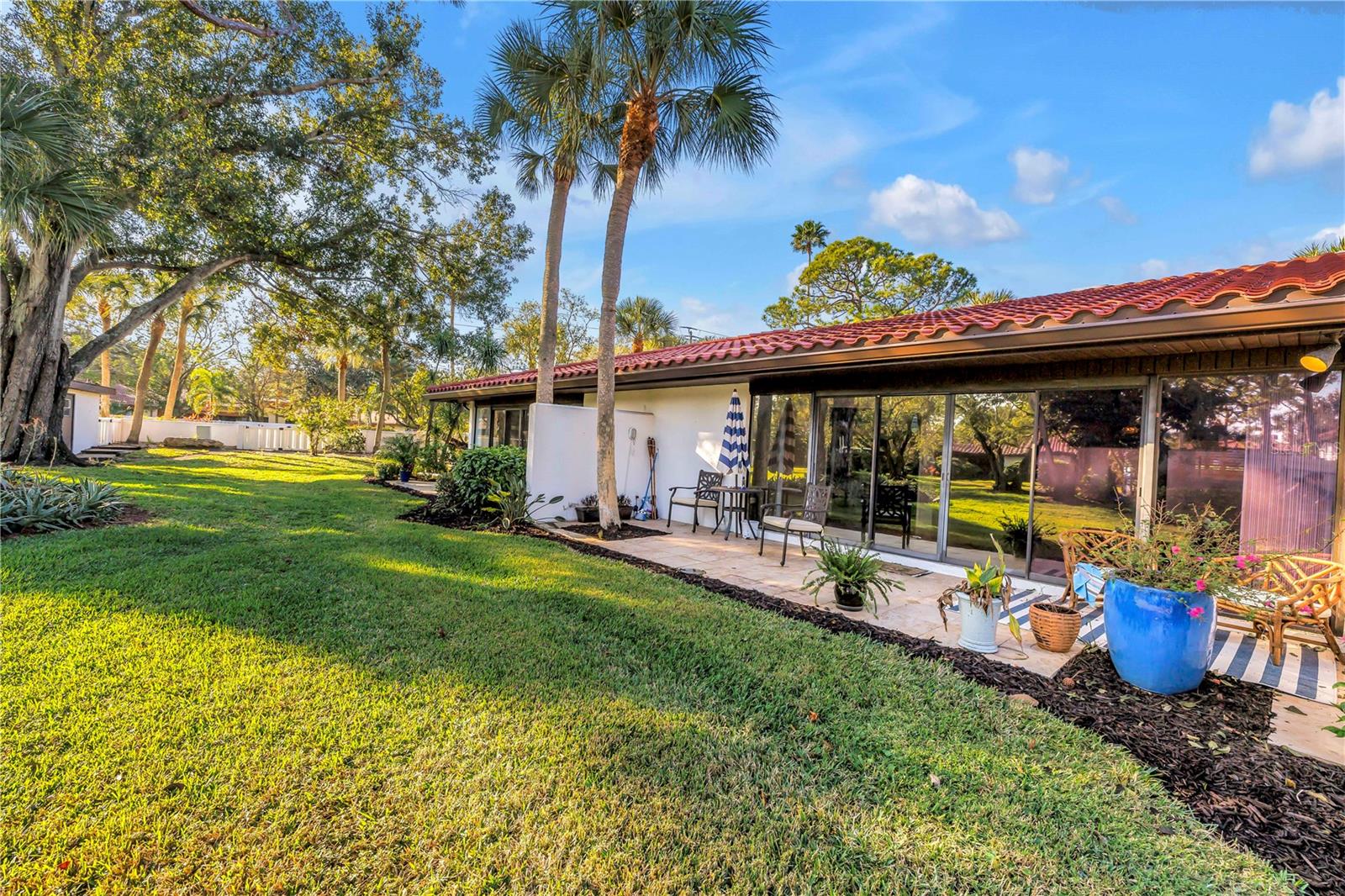 VALENCIA GARDEN II - Residential