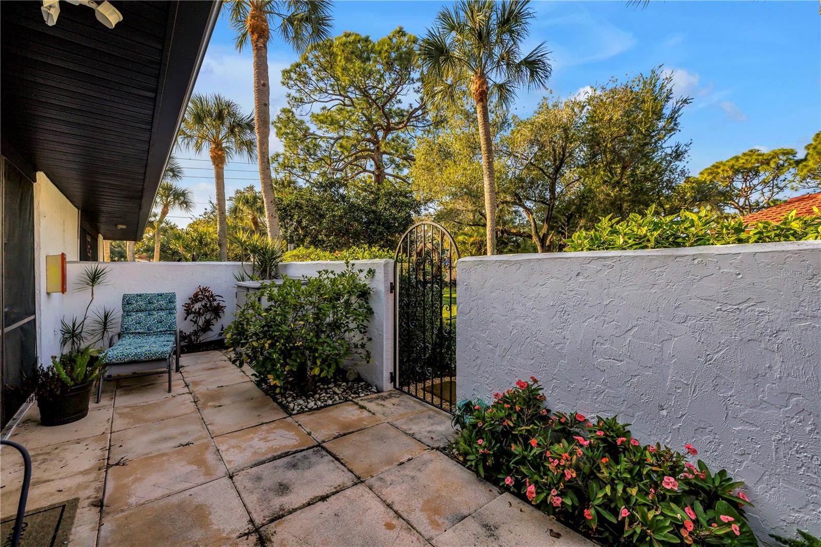 3500 EL CONQUISTADOR PARKWAY 203