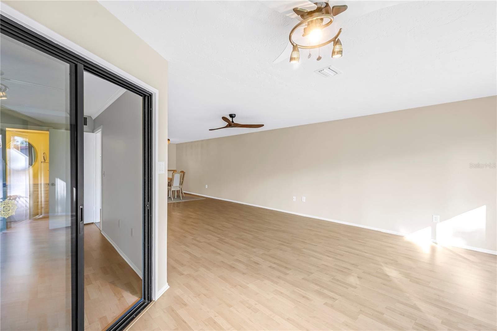 VALENCIA GARDEN II - Residential