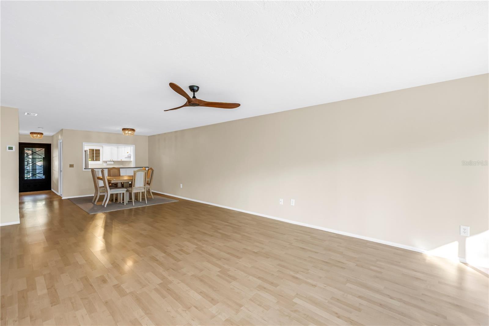 VALENCIA GARDEN II - Residential