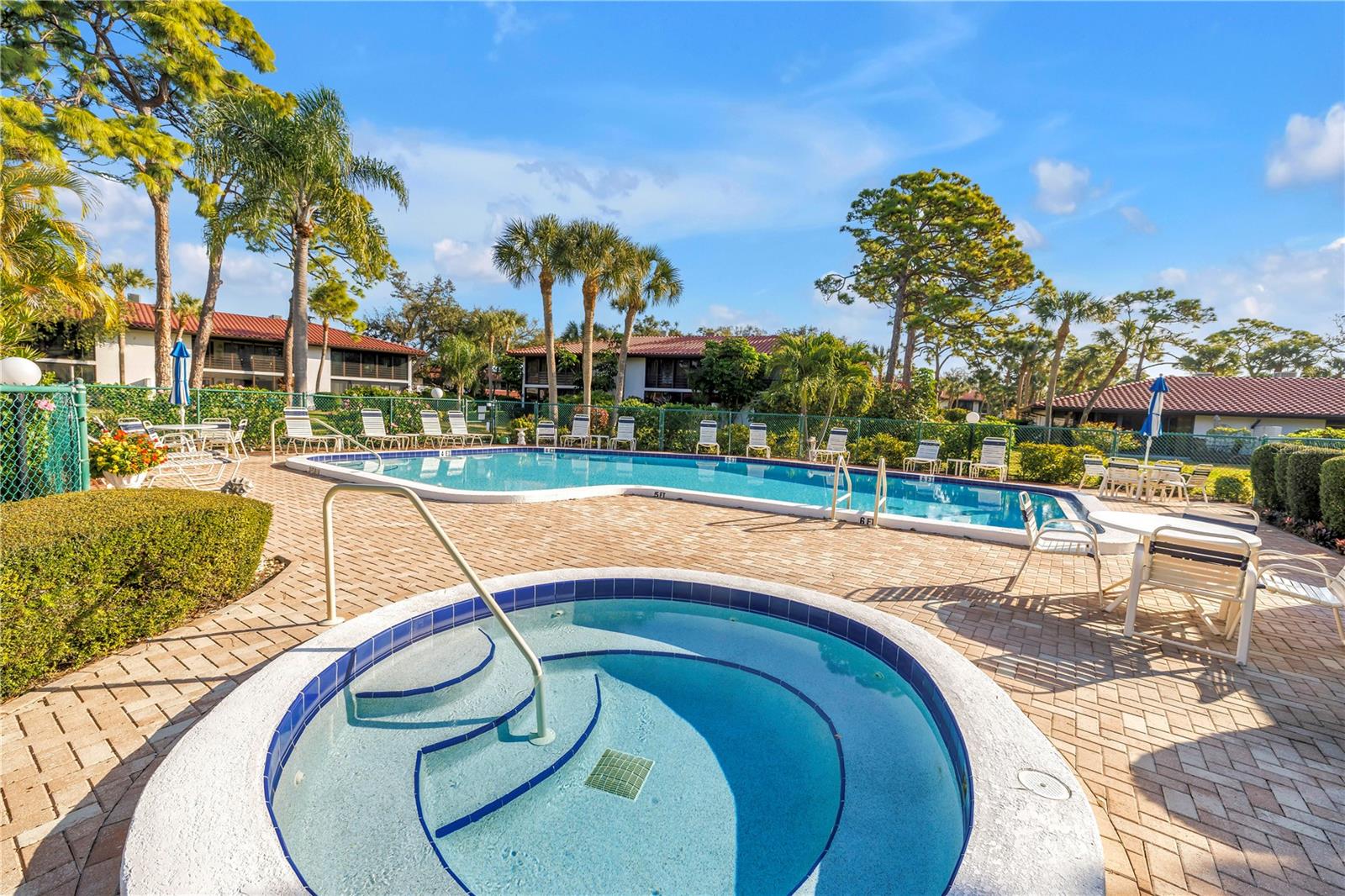 VALENCIA GARDEN II - Residential