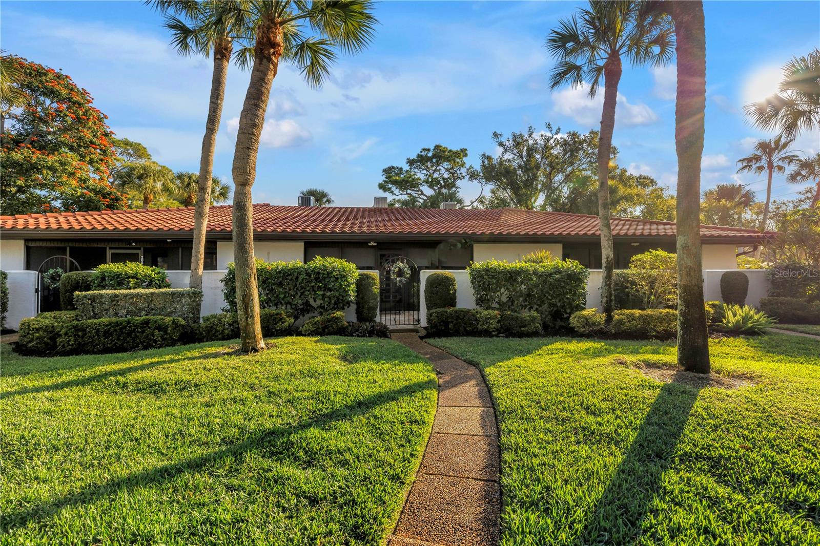 3500 EL CONQUISTADOR PARKWAY 203