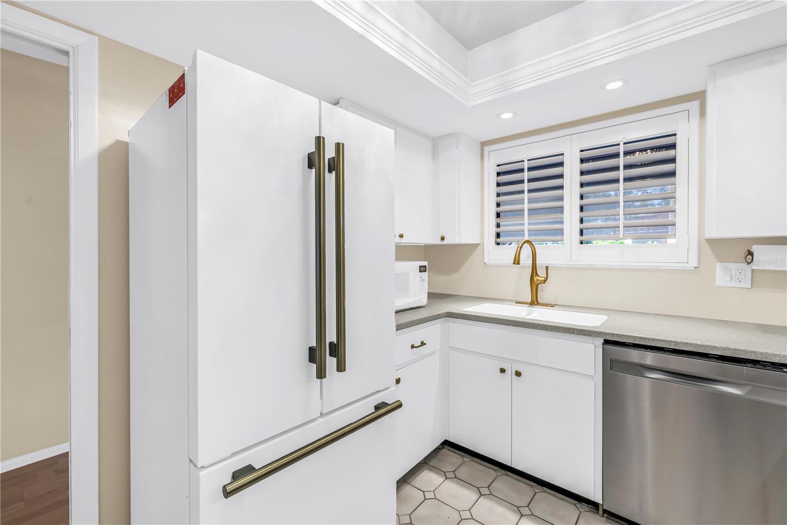 VALENCIA GARDEN II - Residential