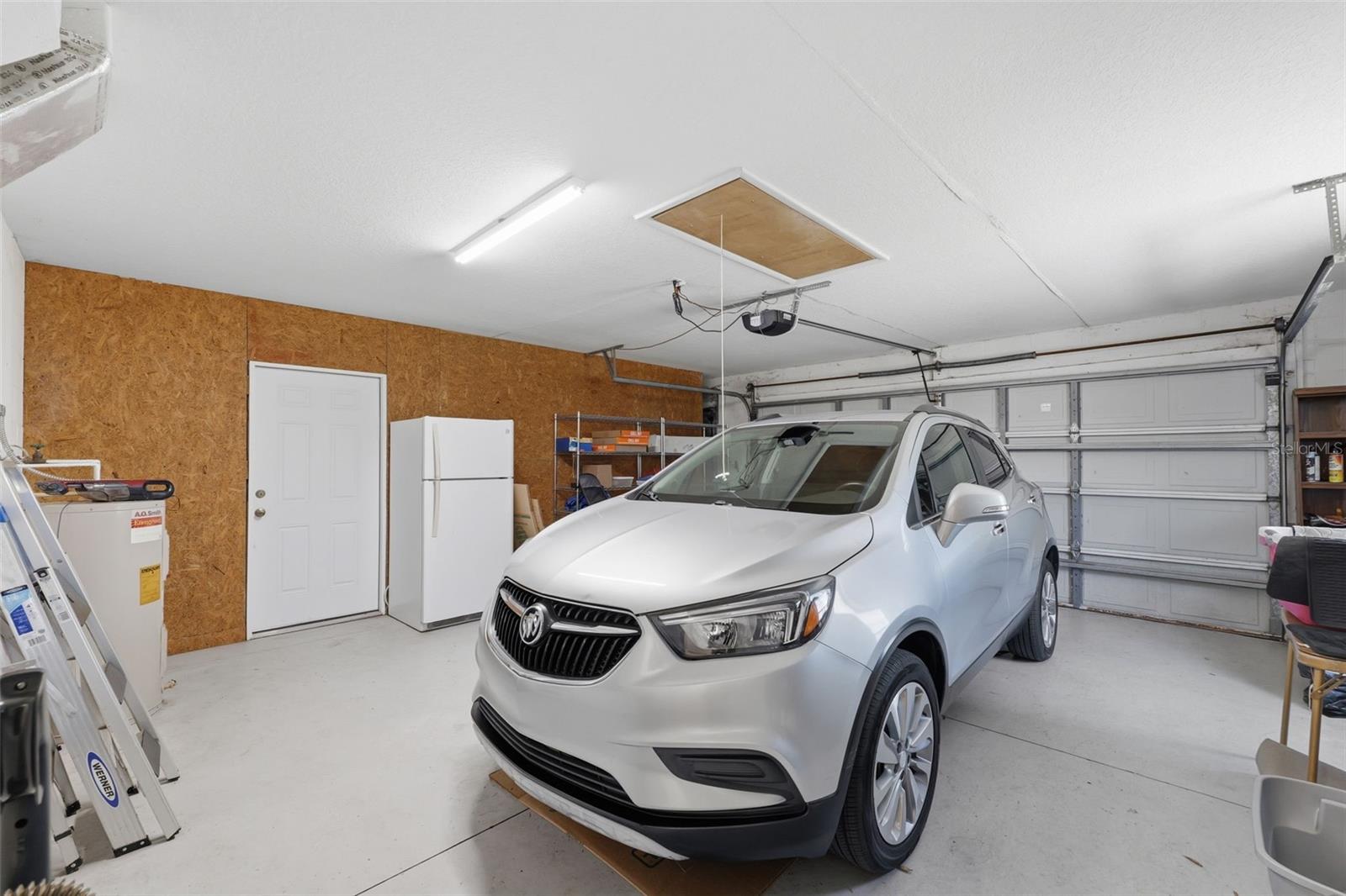 ROLLING HILLS UN 01 - Residential