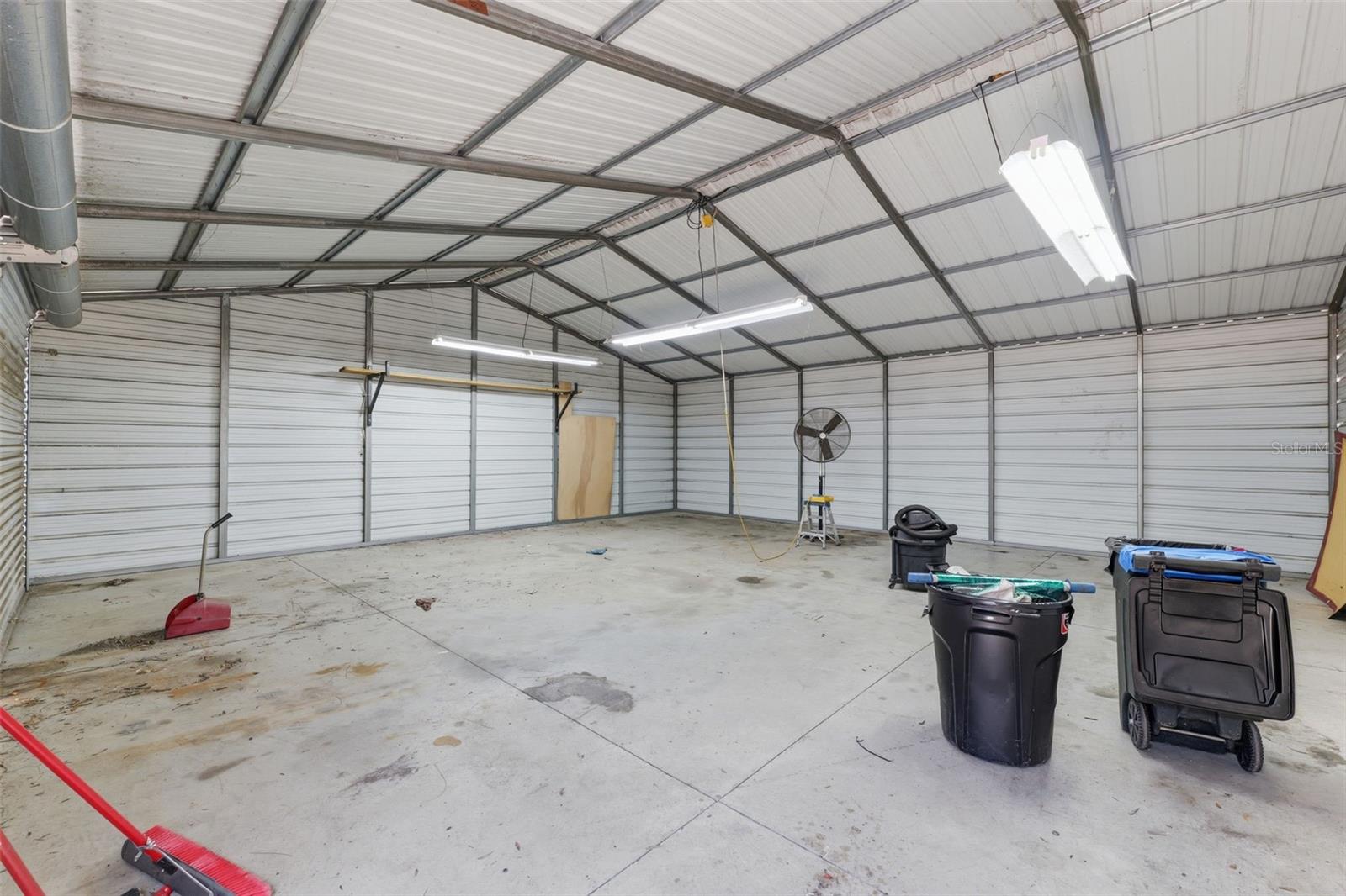 ROLLING HILLS UN 01 - Residential