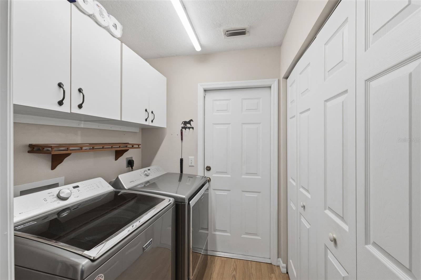 ROLLING HILLS UN 01 - Residential