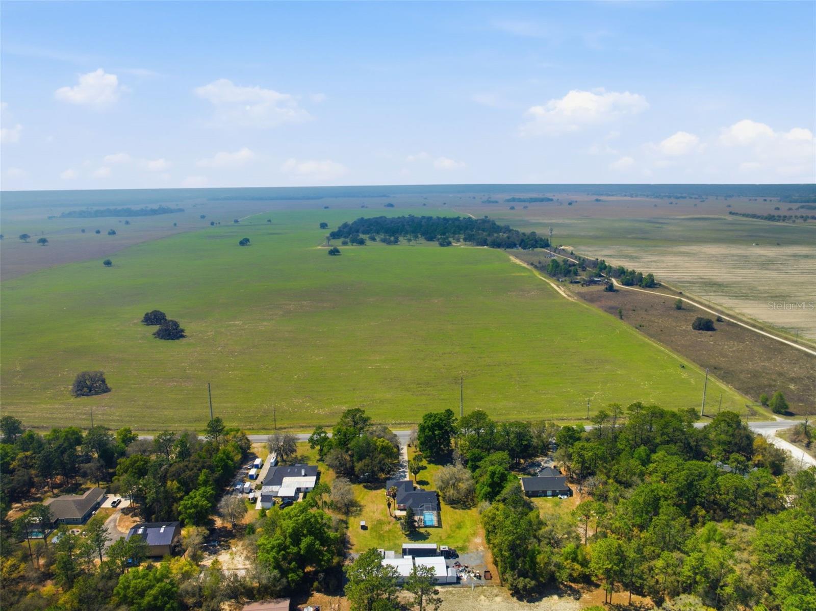 ROLLING HILLS UN 01 - Residential