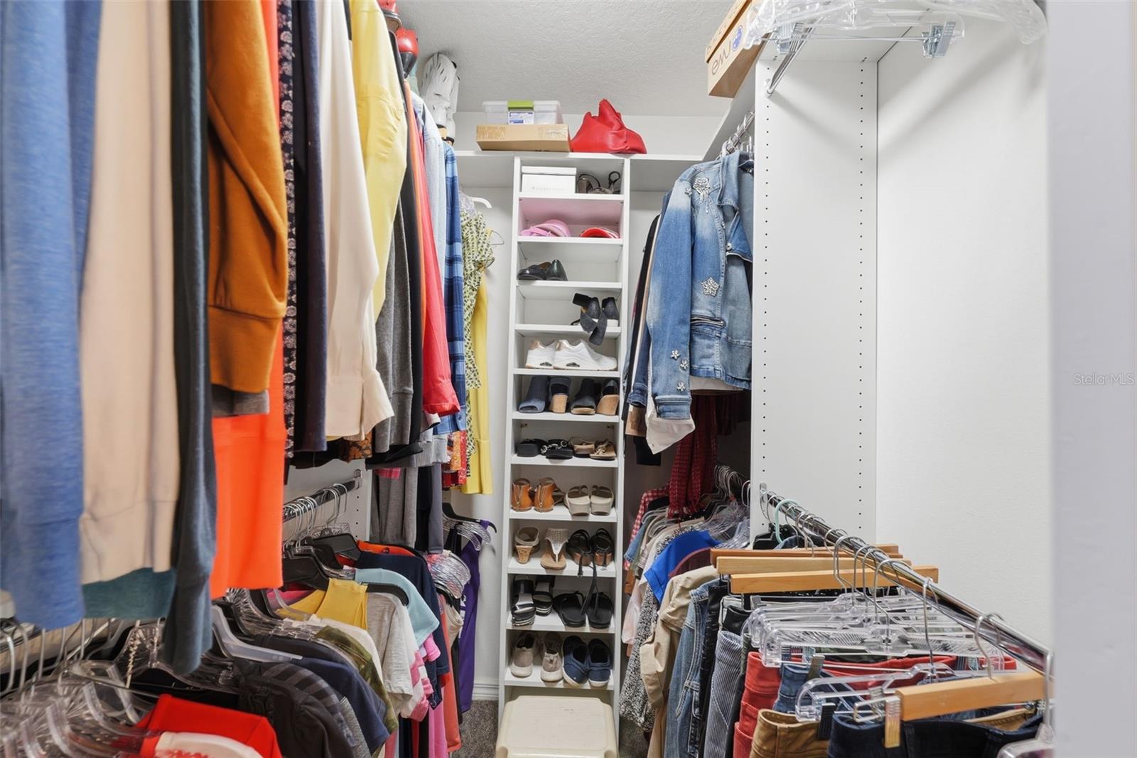 ROLLING HILLS UN 01 - Residential