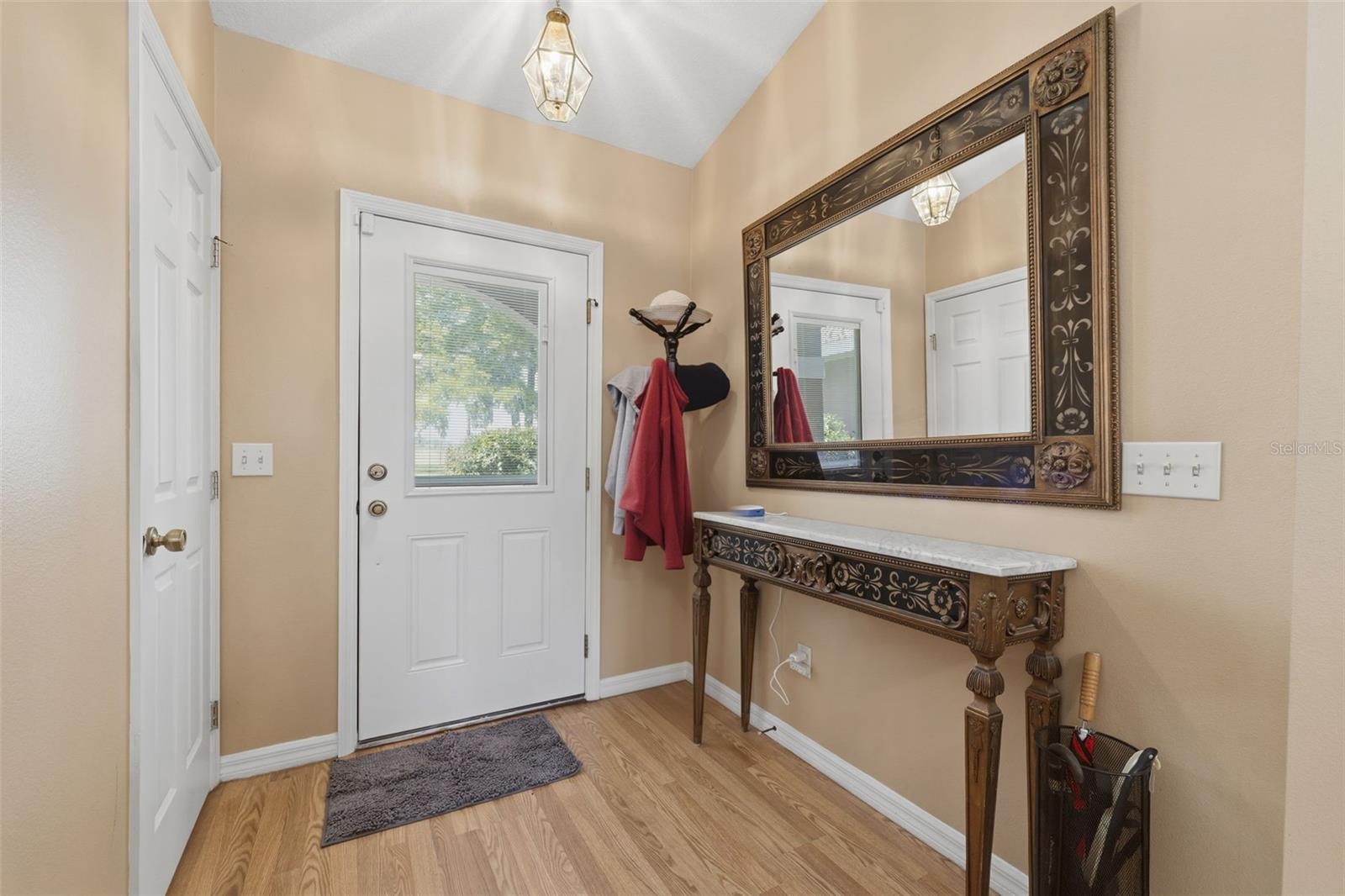 ROLLING HILLS UN 01 - Residential