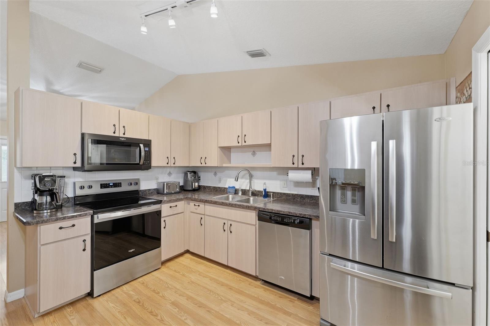 ROLLING HILLS UN 01 - Residential