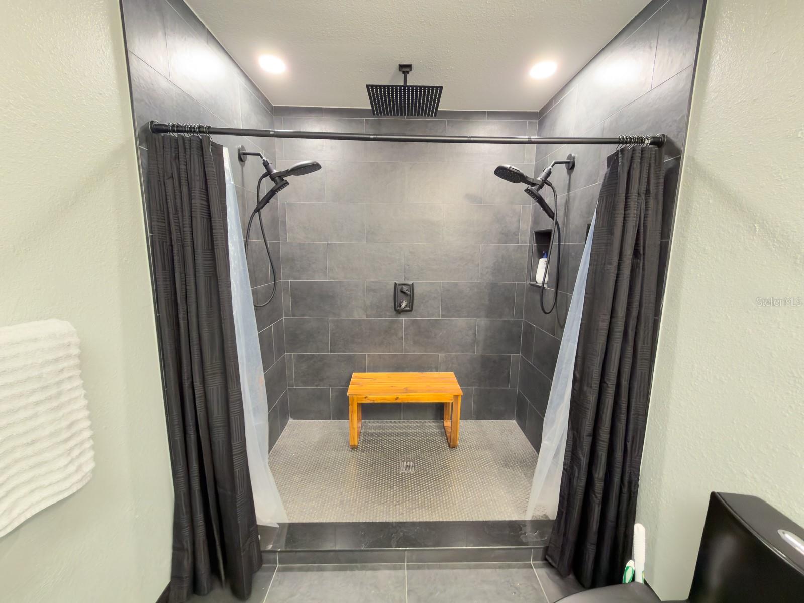 VALLEY/SPGS - Residential