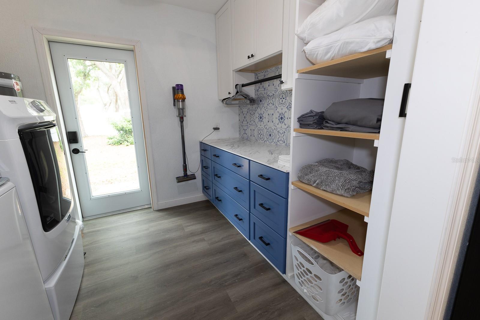 VALLEY/SPGS - Residential