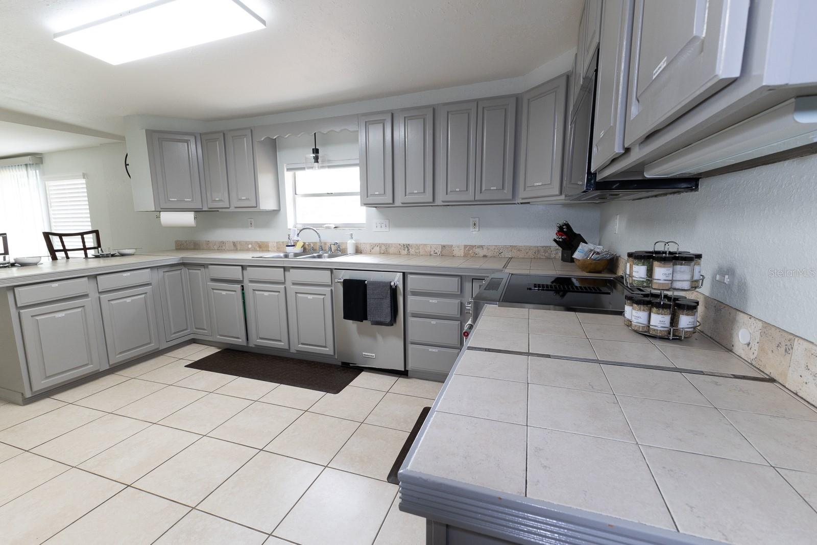 VALLEY/SPGS - Residential