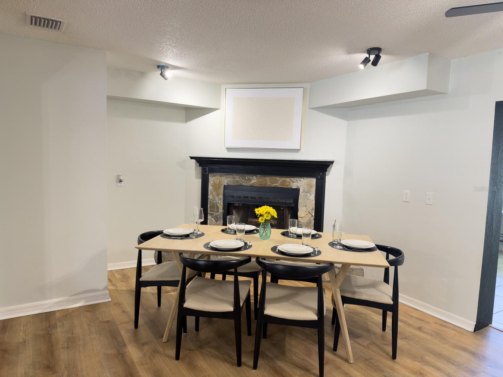 VALLEY/SPGS - Residential