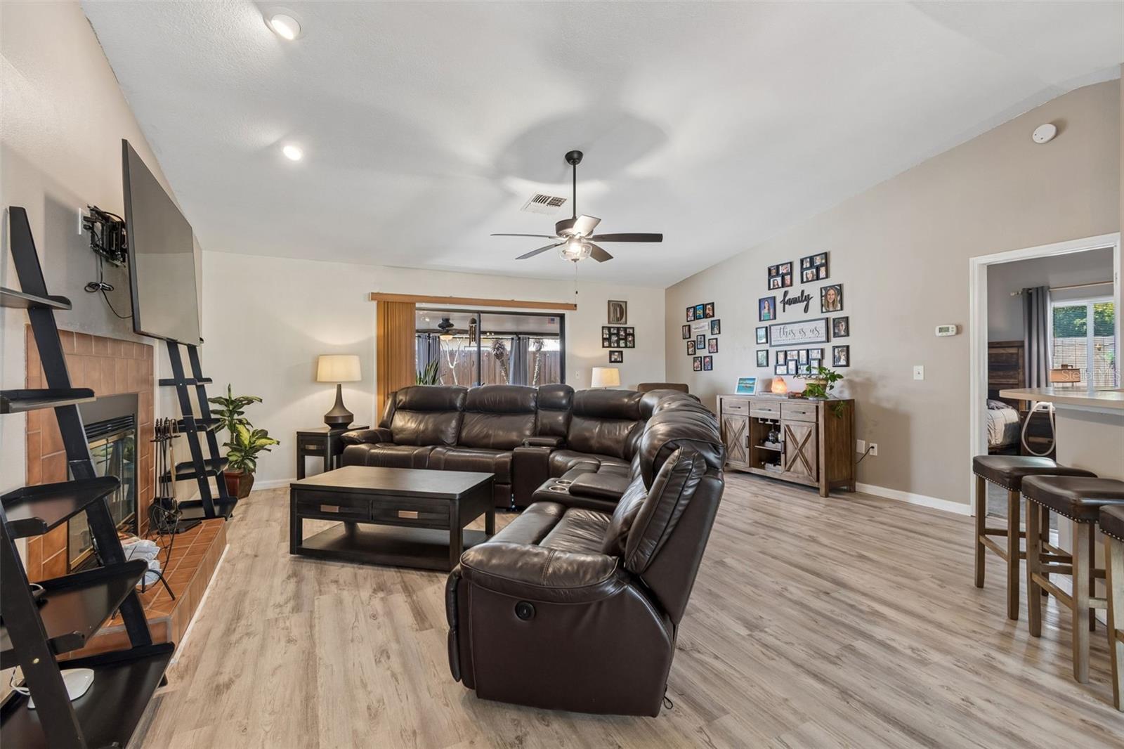 RIDGEWOOD - Residential