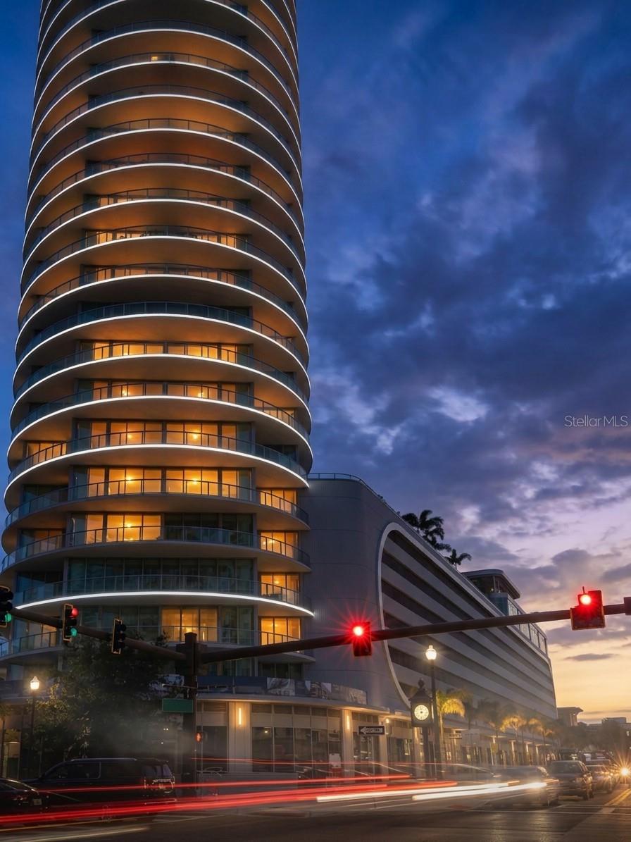 400 CENTRAL - Residential