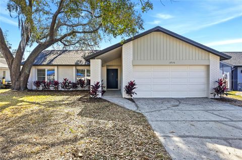 Photo of 13926 Cherry Dale Lane, Tampa, FL 33618 (MLS # TB8480890)