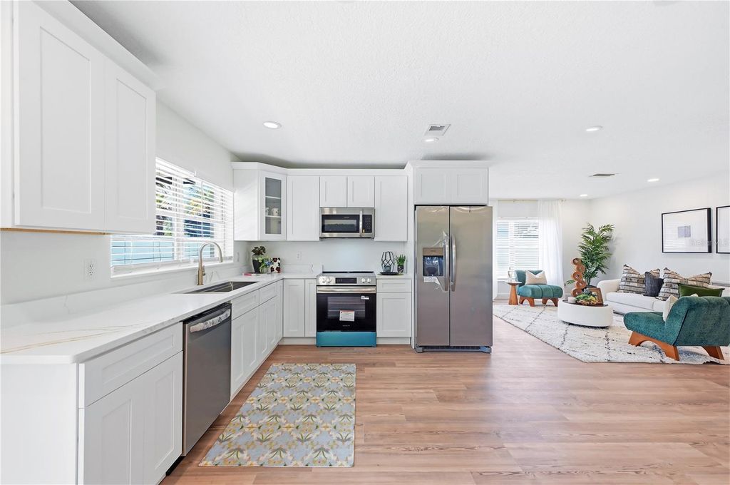 Photo of 13926 Cherry Dale Lane, Tampa, FL 33618 (MLS # TB8480890)