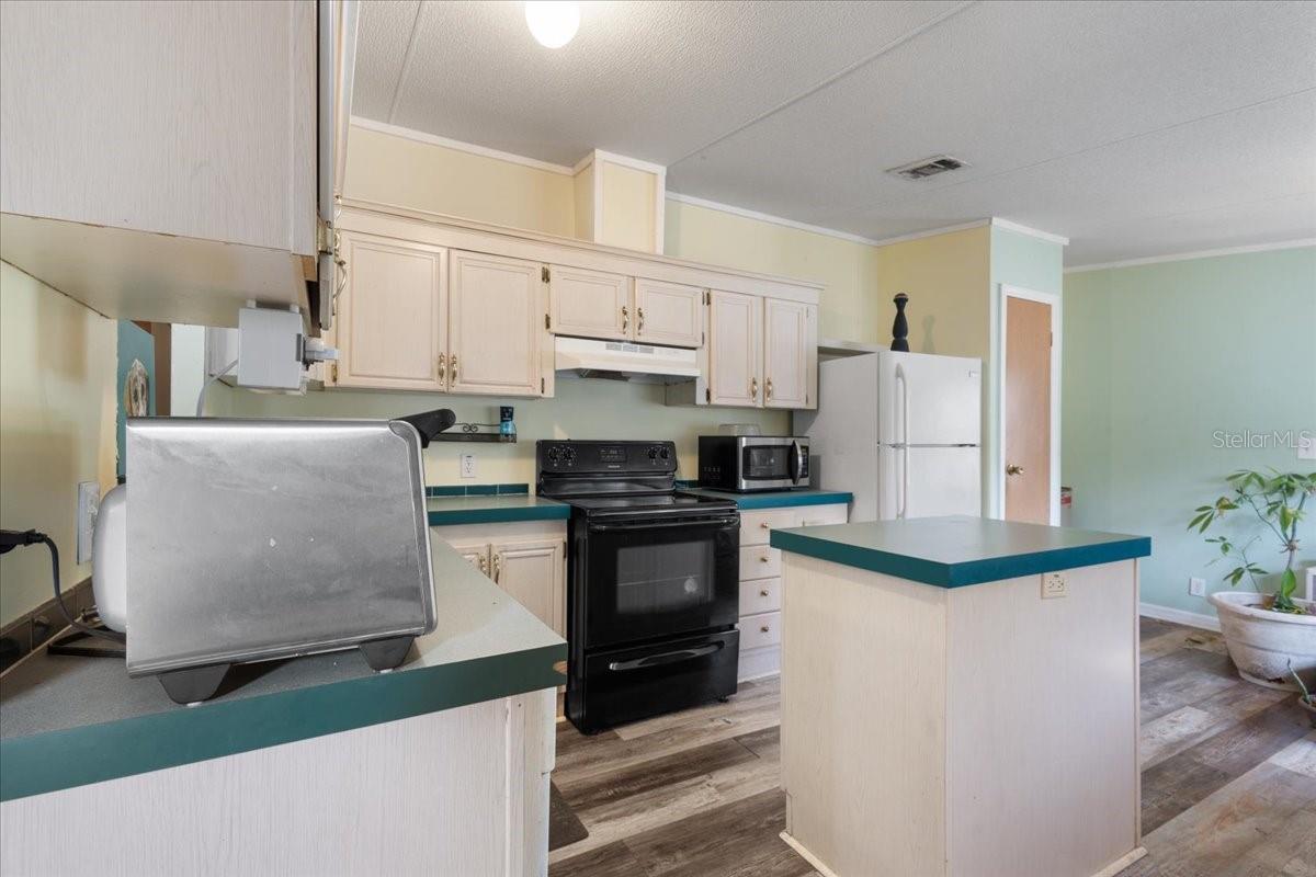 MANATEE FARMS ESTATE 1 - Residential