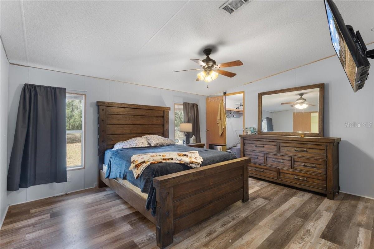 MANATEE FARMS ESTATE 1 - Residential