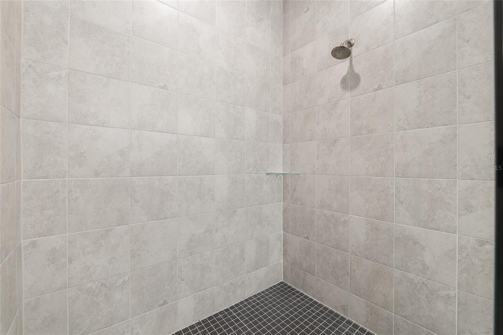 OAKMONT PH 2 PB 32 PG 30 - Residential