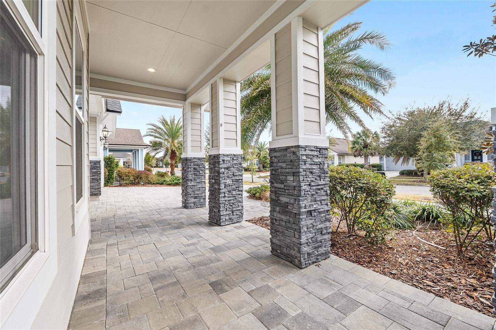 OAKMONT PH 2 PB 32 PG 30 - Residential