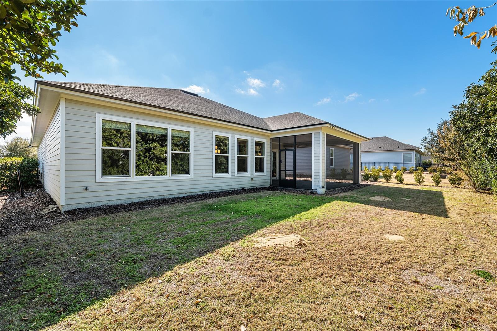 OAKMONT PH 2 PB 32 PG 30 - Residential