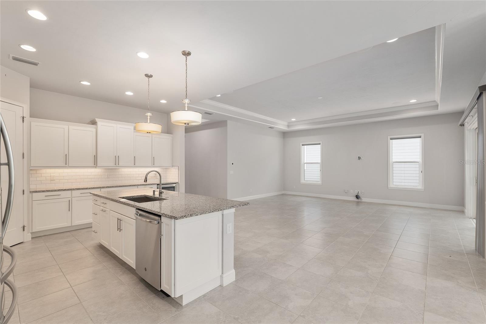 OAKMONT PH 2 PB 32 PG 30 - Residential