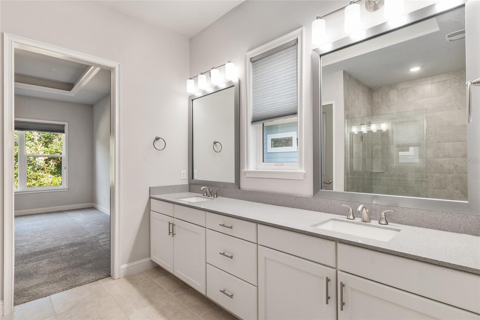 OAKMONT PH 2 PB 32 PG 30 - Residential