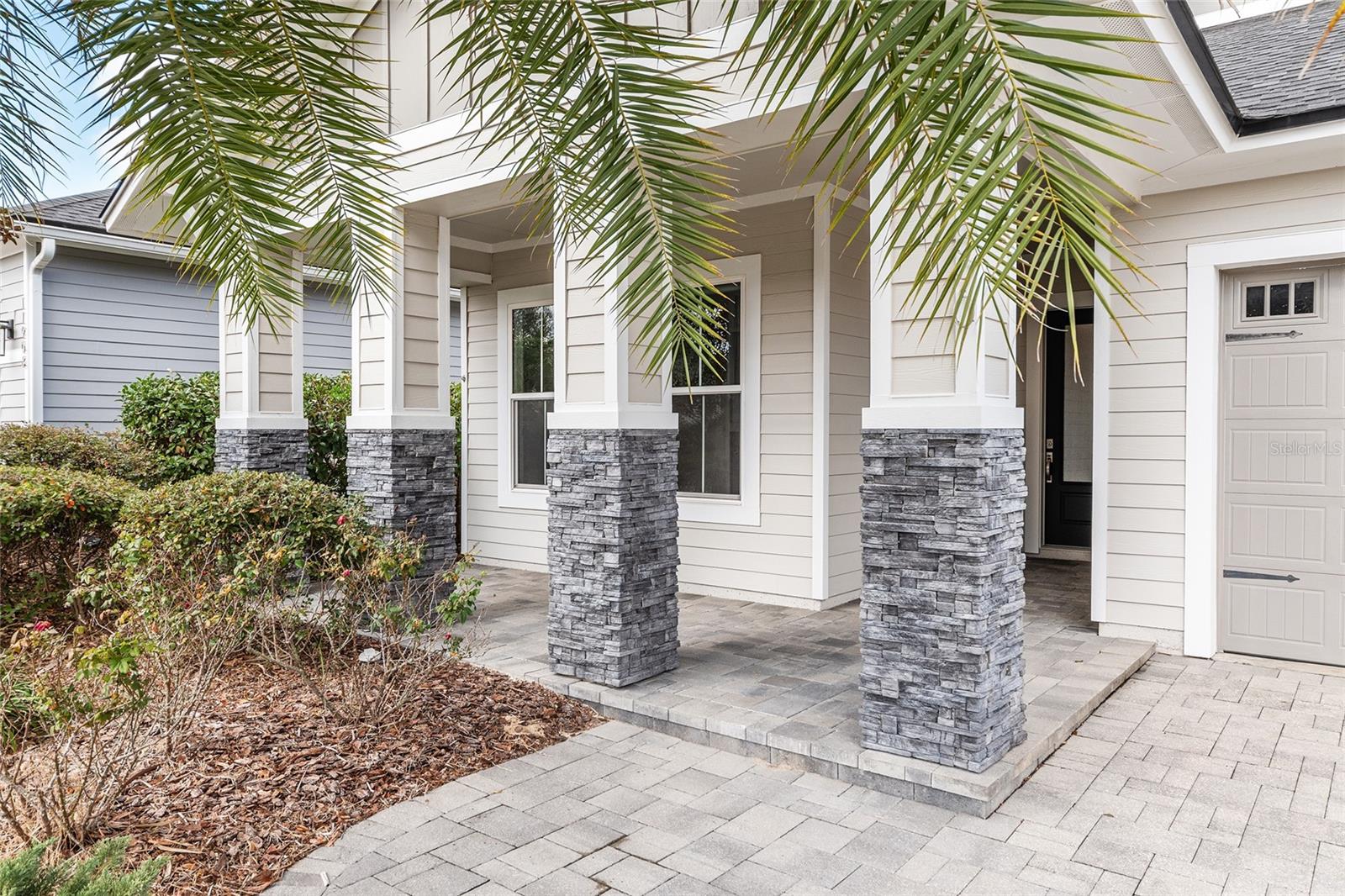 OAKMONT PH 2 PB 32 PG 30 - Residential