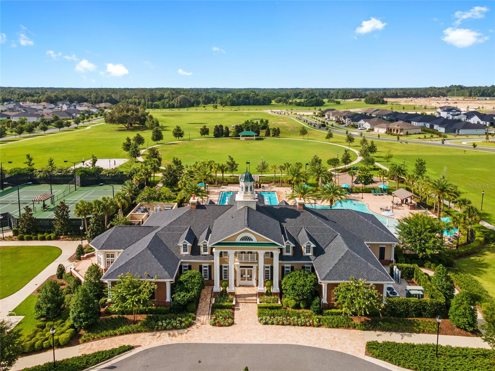 OAKMONT PH 2 PB 32 PG 30 - Residential