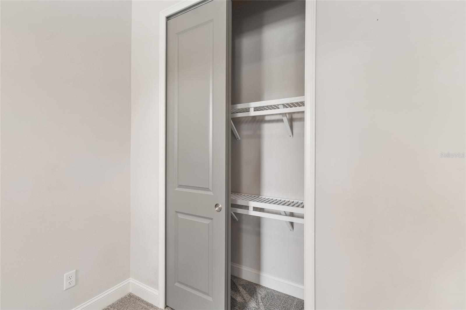 OAKMONT PH 2 PB 32 PG 30 - Residential