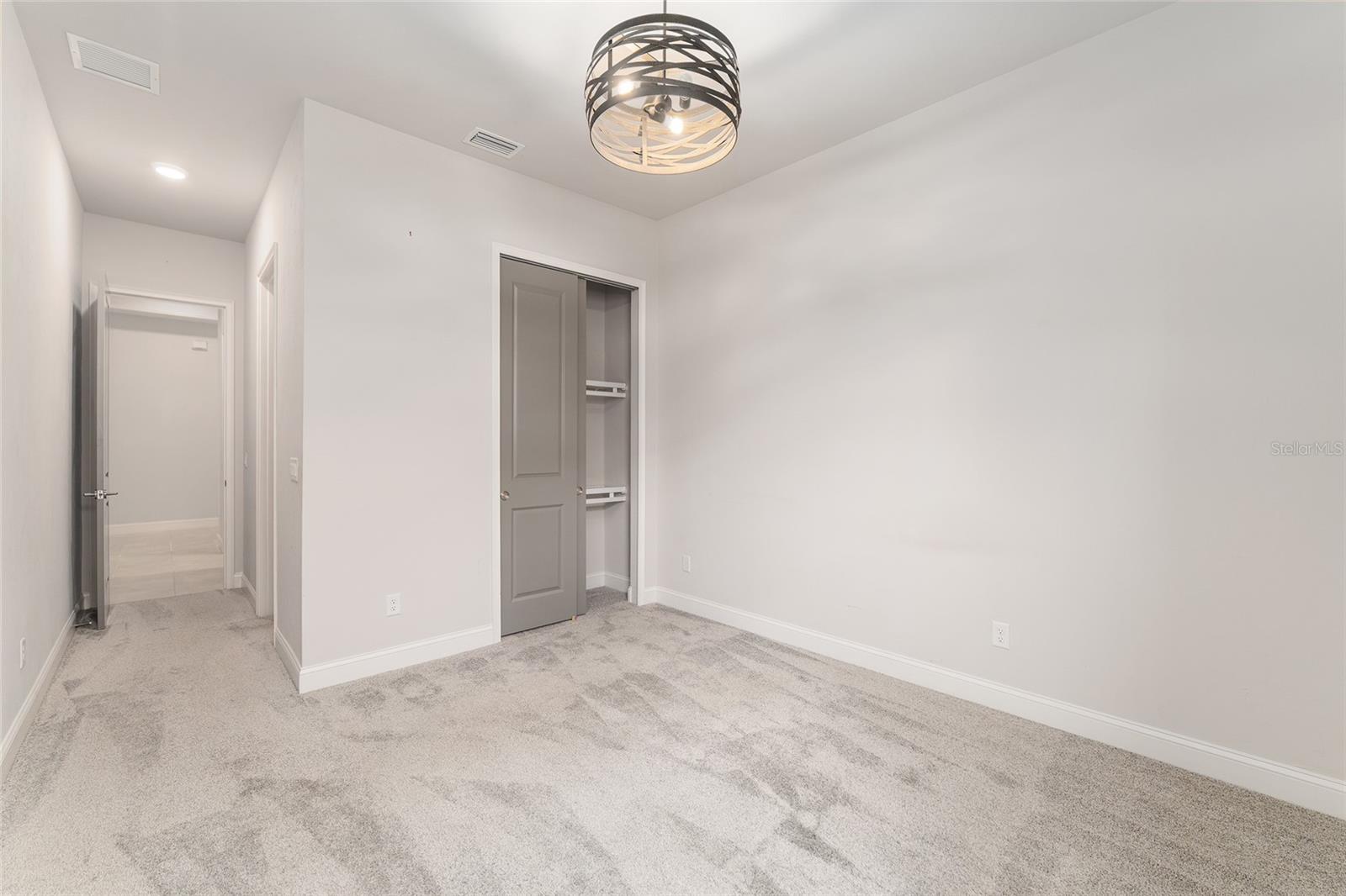 OAKMONT PH 2 PB 32 PG 30 - Residential
