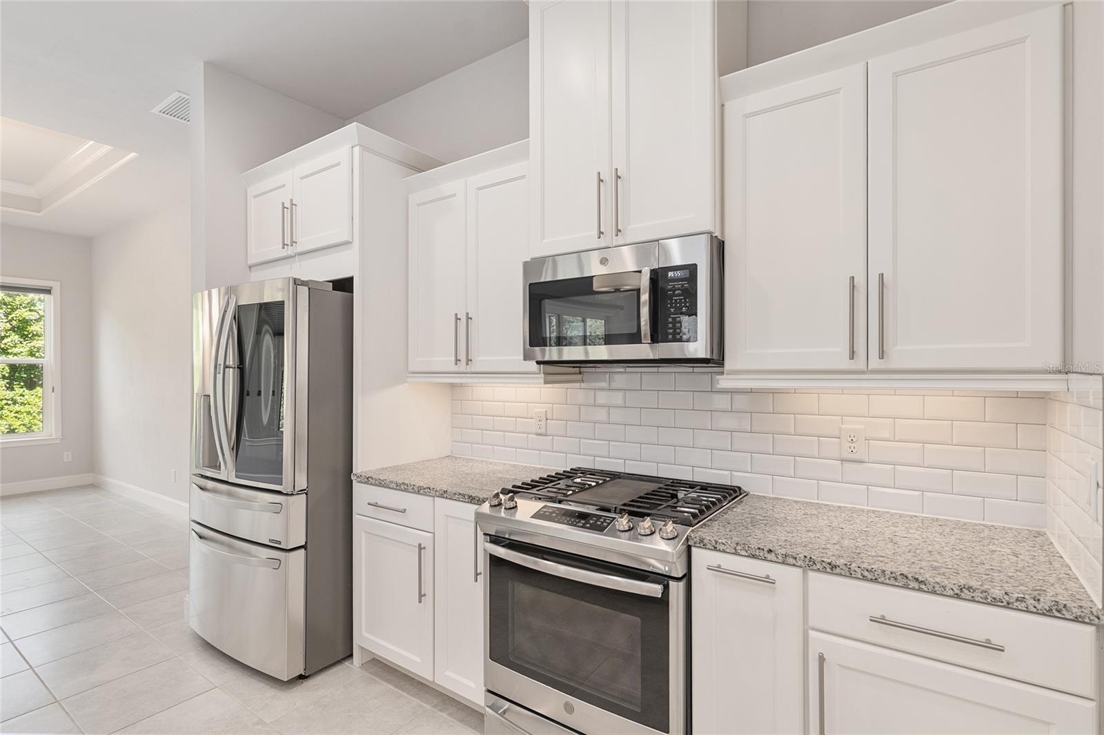 OAKMONT PH 2 PB 32 PG 30 - Residential