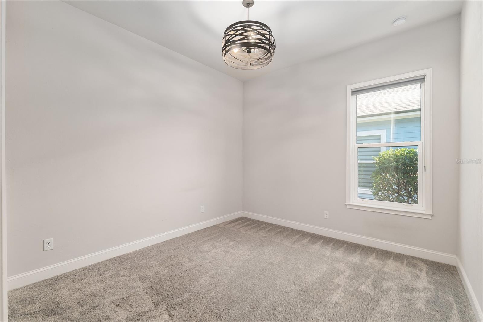 OAKMONT PH 2 PB 32 PG 30 - Residential