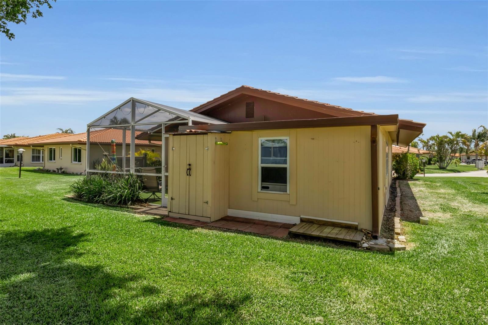 CAMBRIDGE VILLAGE - Residential