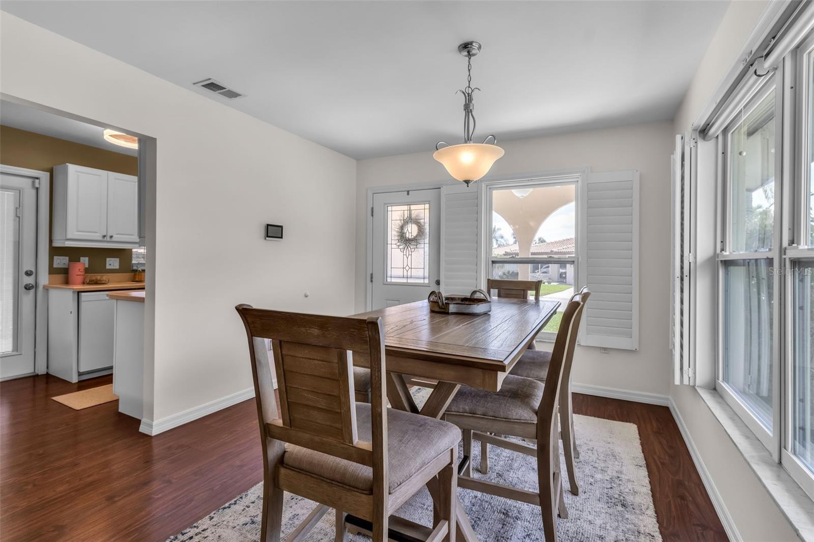 CAMBRIDGE VILLAGE - Residential