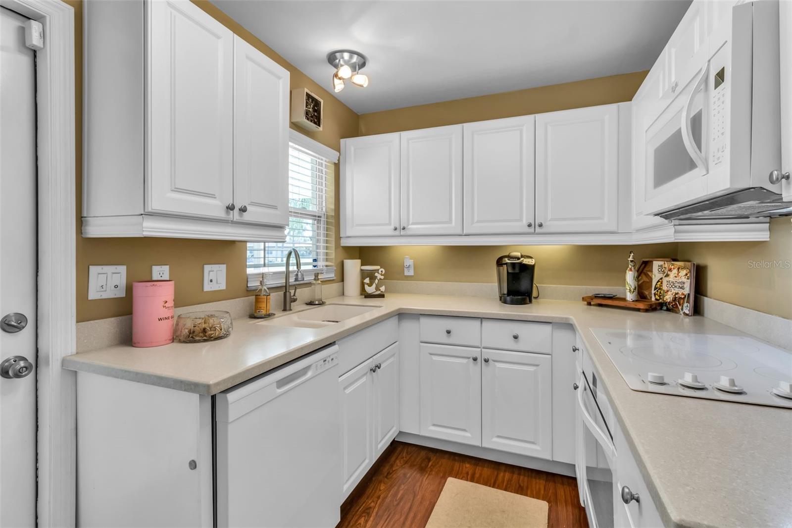 CAMBRIDGE VILLAGE - Residential