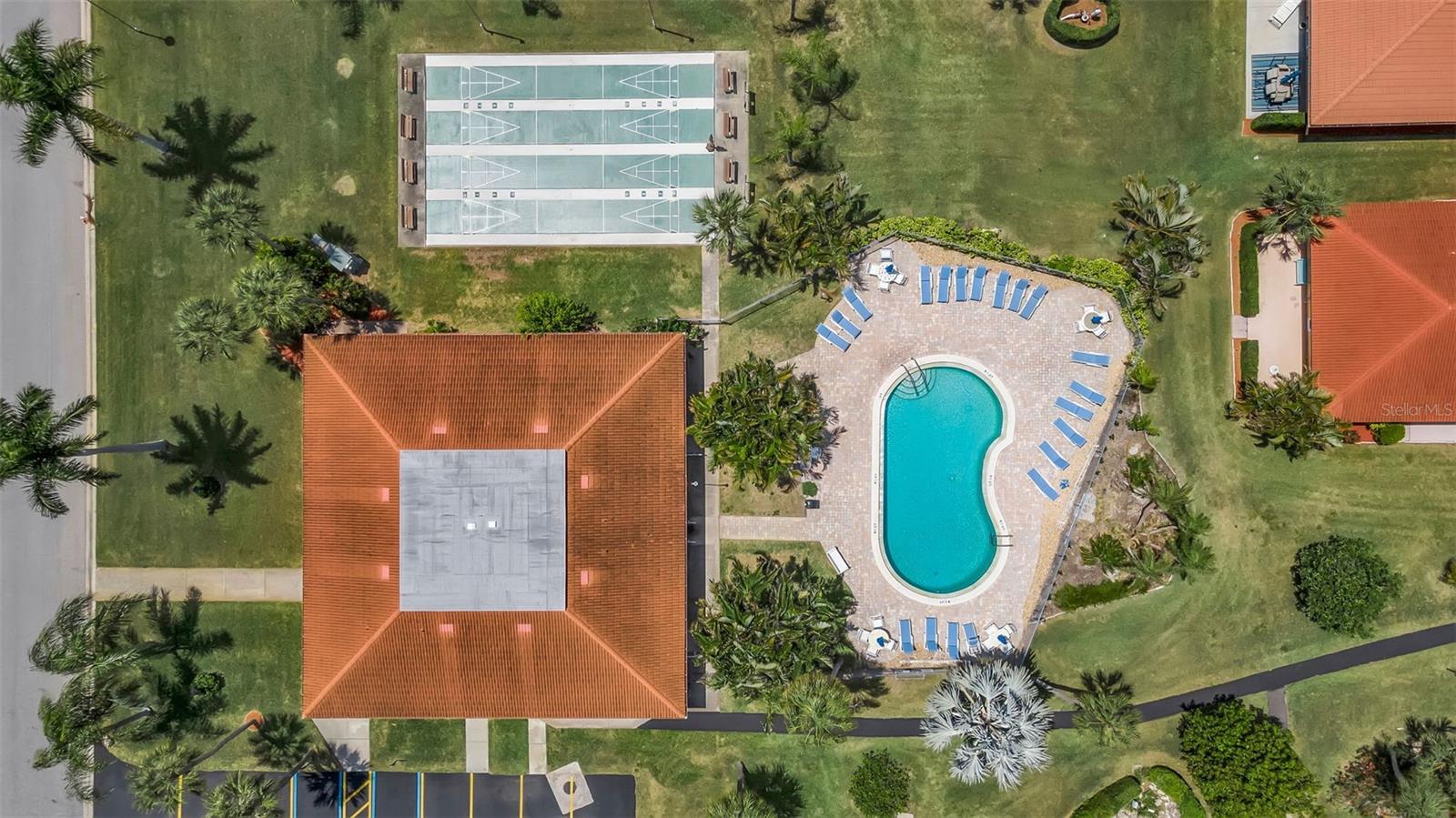 CAMBRIDGE VILLAGE - Residential