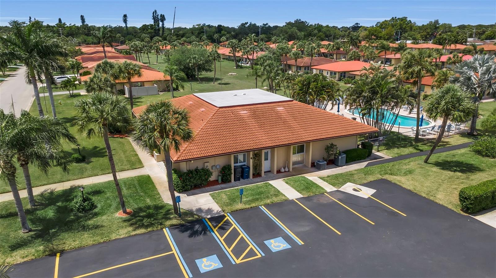 CAMBRIDGE VILLAGE - Residential