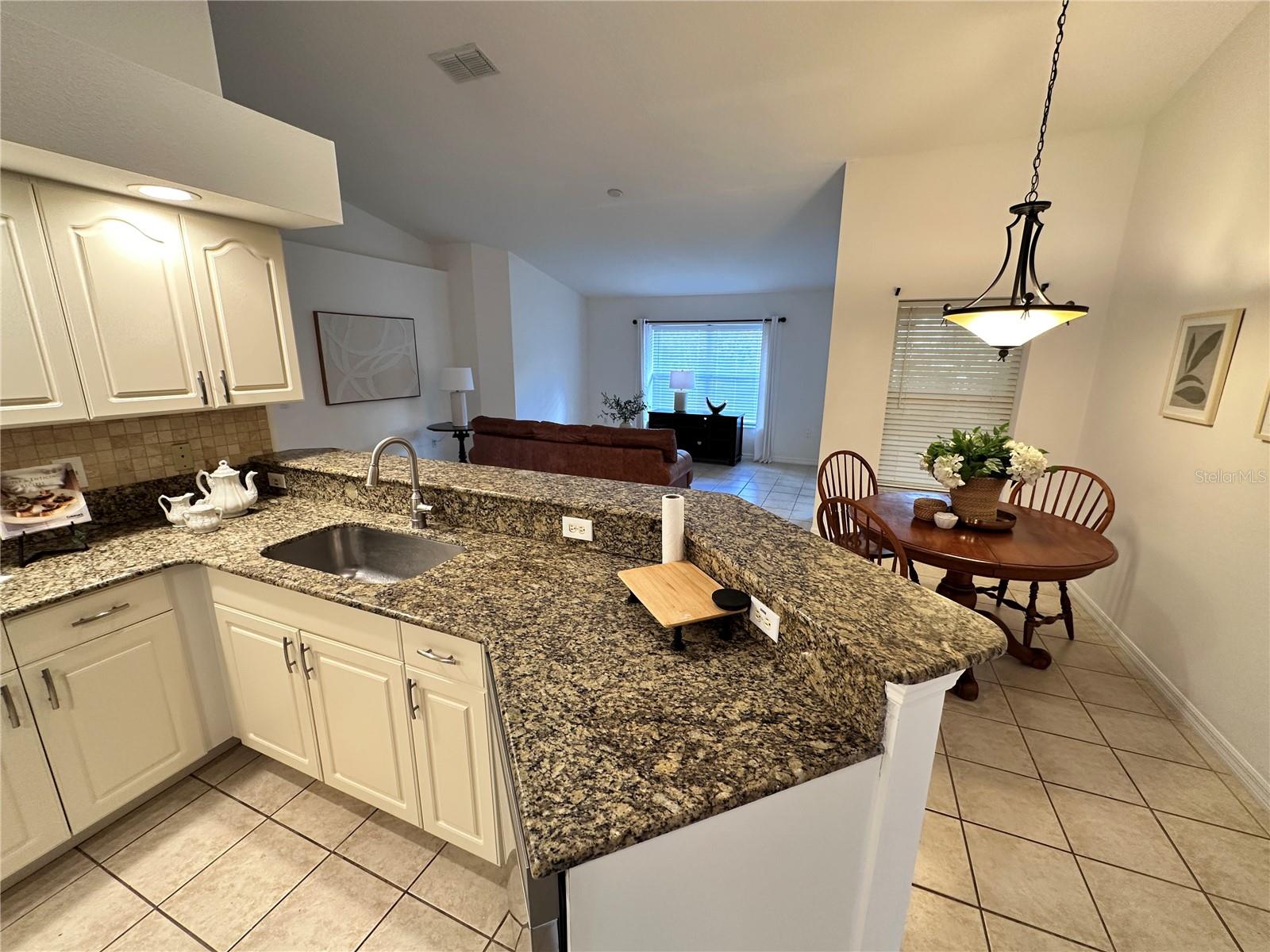 DELTONA LAKES UNIT 03 - Residential