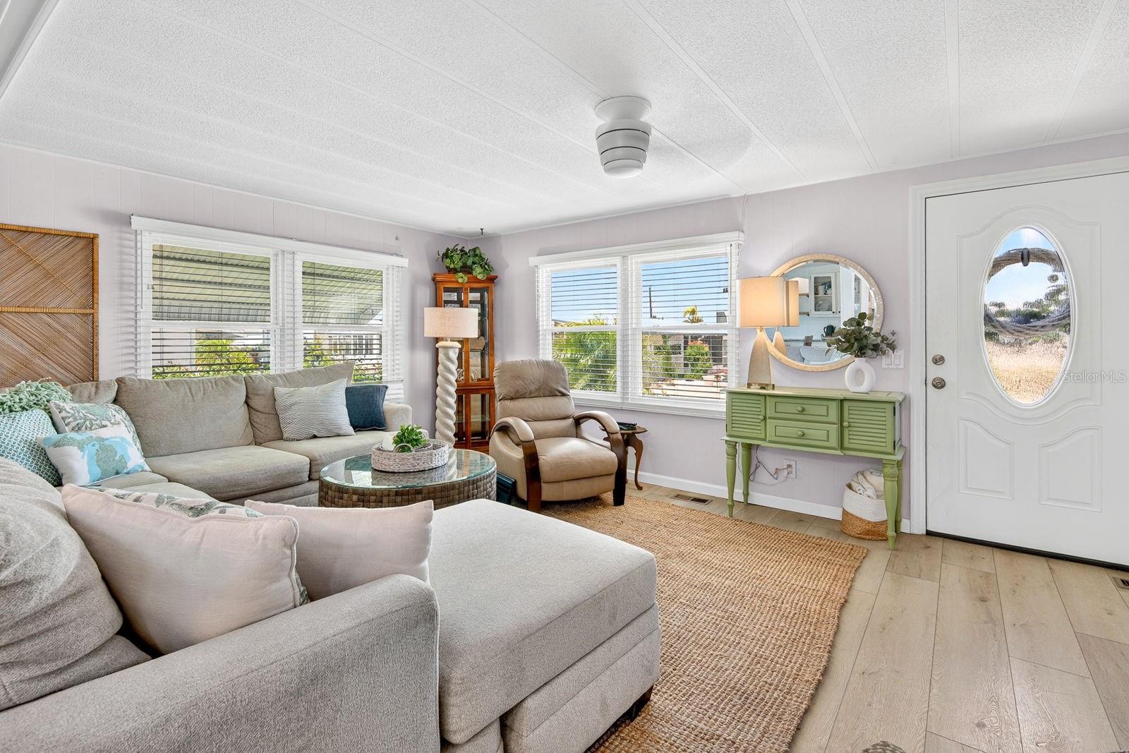 PALMA SOLA SHORES - Residential