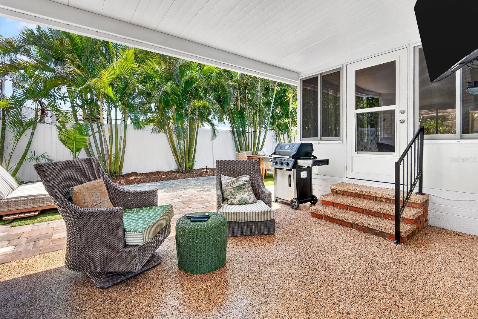 PALMA SOLA SHORES - Residential