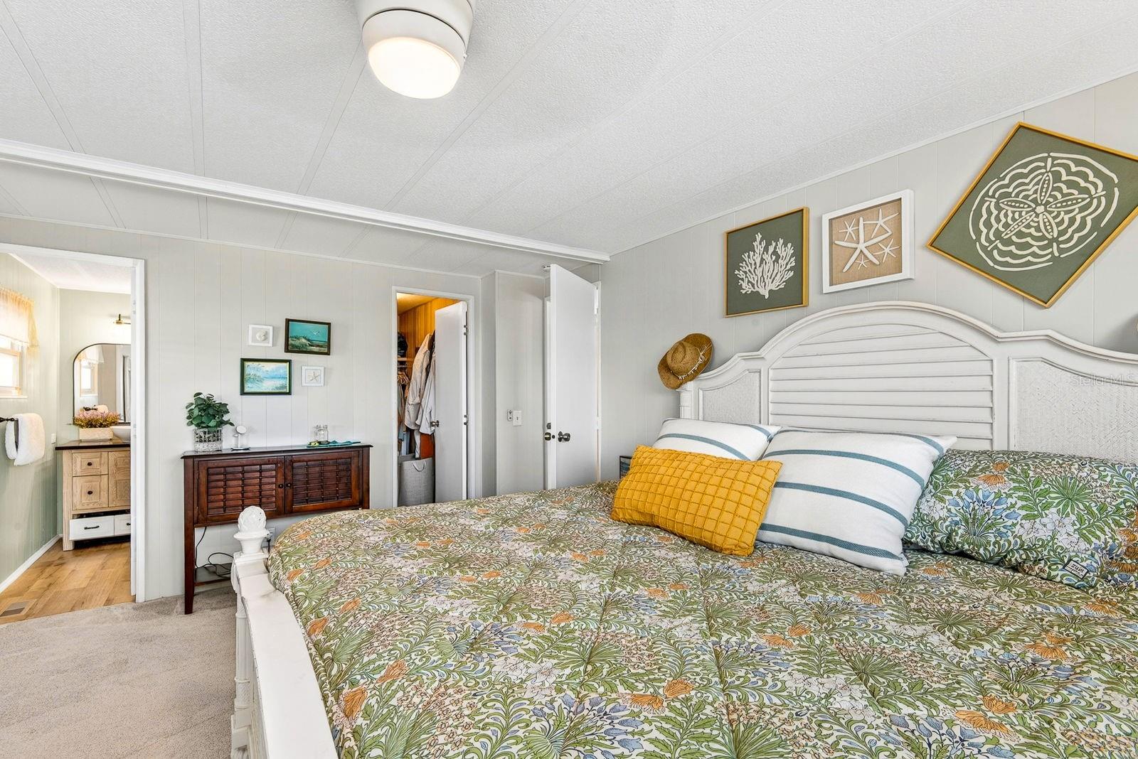 PALMA SOLA SHORES - Residential