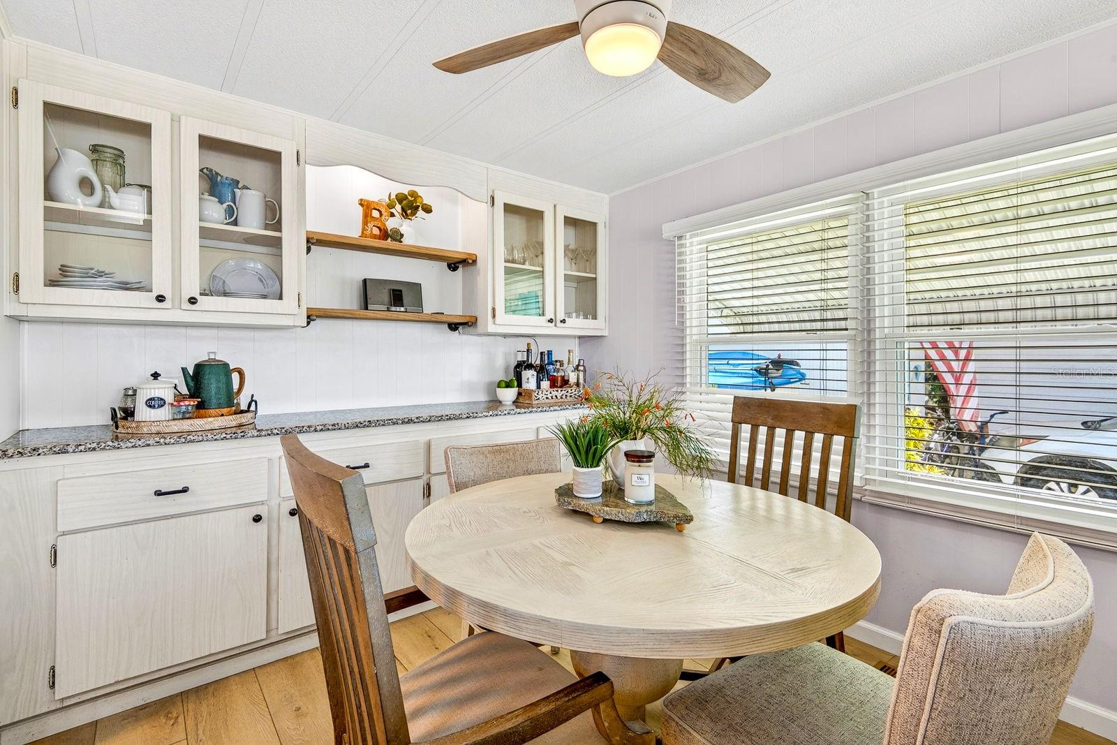 PALMA SOLA SHORES - Residential